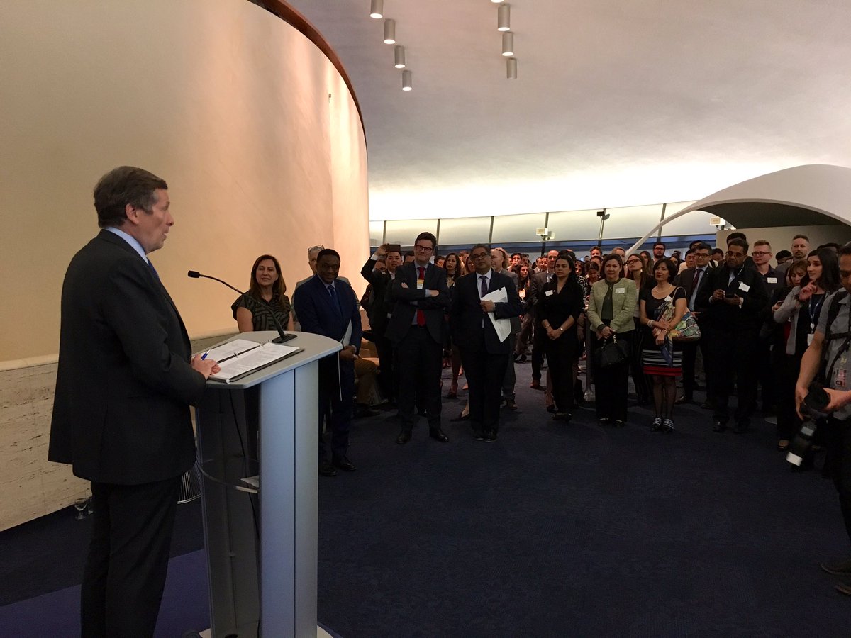 JohnTory's tweet image. The @CityofToronto has played a critical role in bringing guests from around the world here to #CollisionConf. Tonight we welcomed some of our international guests to City Hall and got to know them better at our #NetworkTO event.