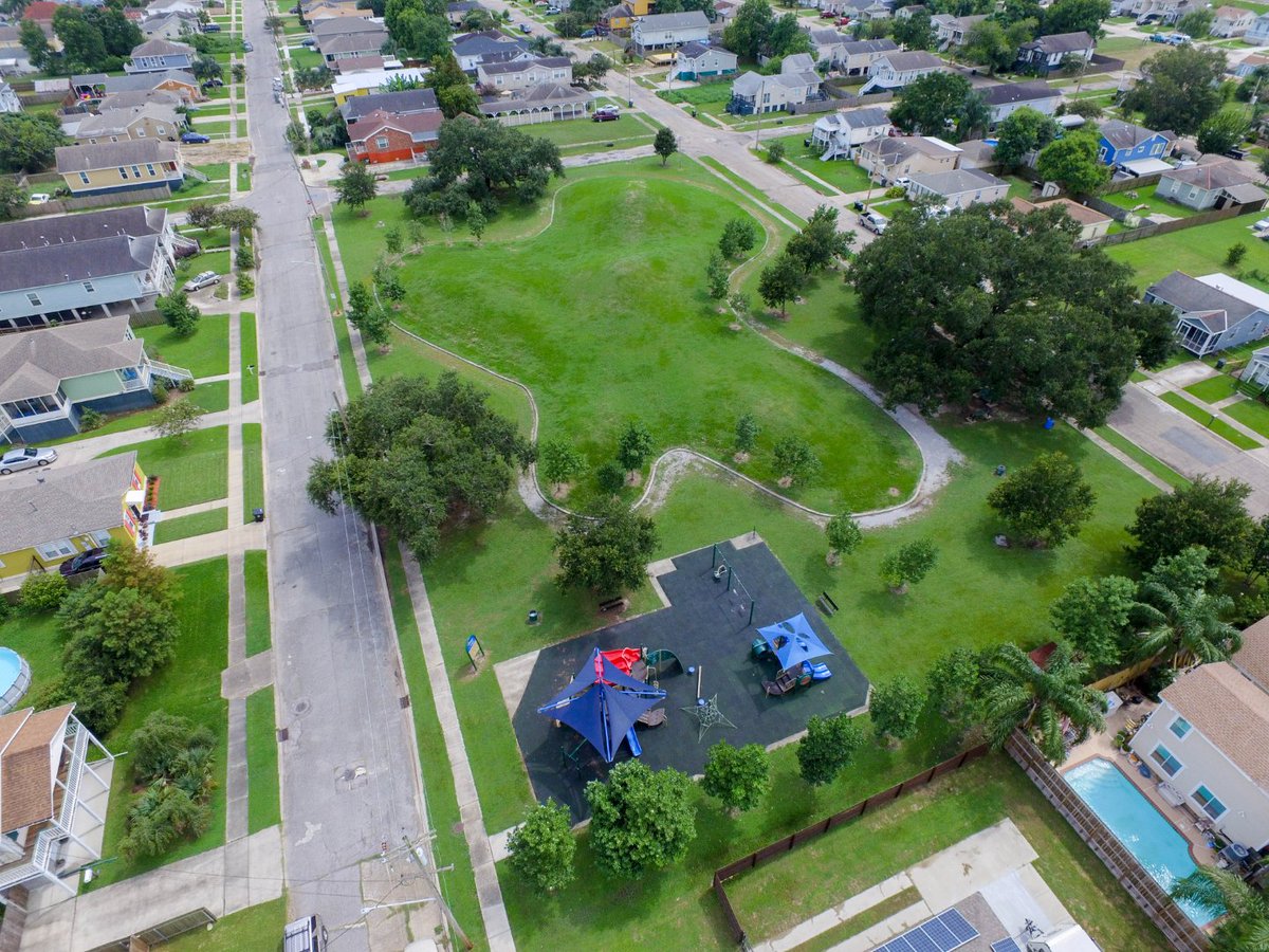 MissionLab's tweet image. Site Spotlight: Donelly Playground is located in the St Anthony neighborhood just a few minutes away from the seminary. It has a good-sized playground with green space, swings, and playground equipment. Spend time pray walking the area and playing with kids!