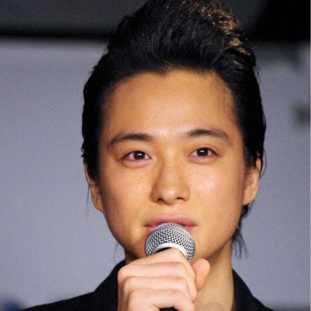 みきょんに En Twitter イケメンはオールバックが似合うというのがよく分かりますね なつのにいちゃん スチュアート サトクリフな戸塚祥太 なつそら T Co 2d6u6zfntr Twitter