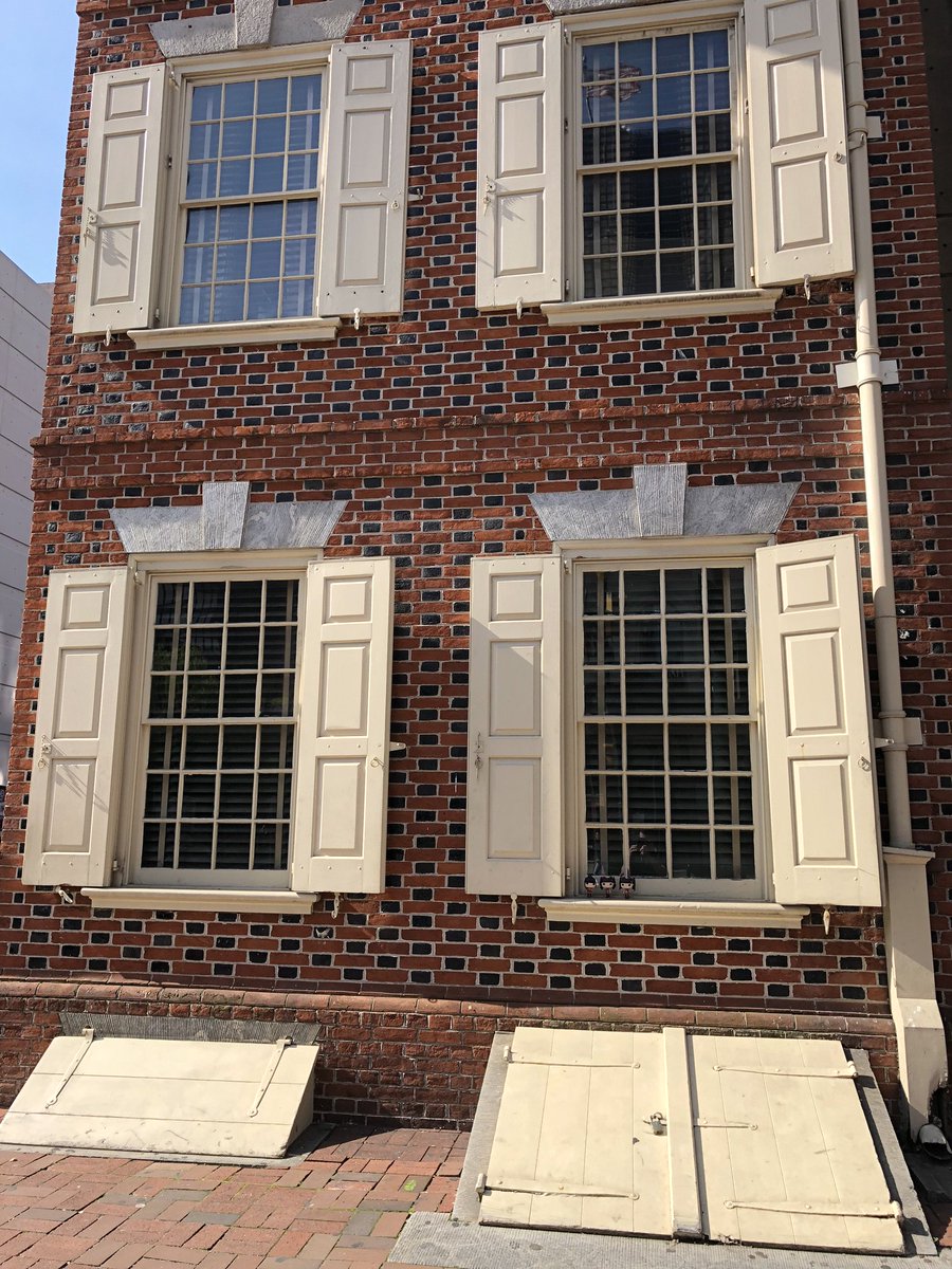 BM_W_Journey's tweet photo. 243 years ago, a very important document was signed here. #Philadelphia #DeclarationHouse #BABYMETAL https://t.co/27rYqGD7sw
