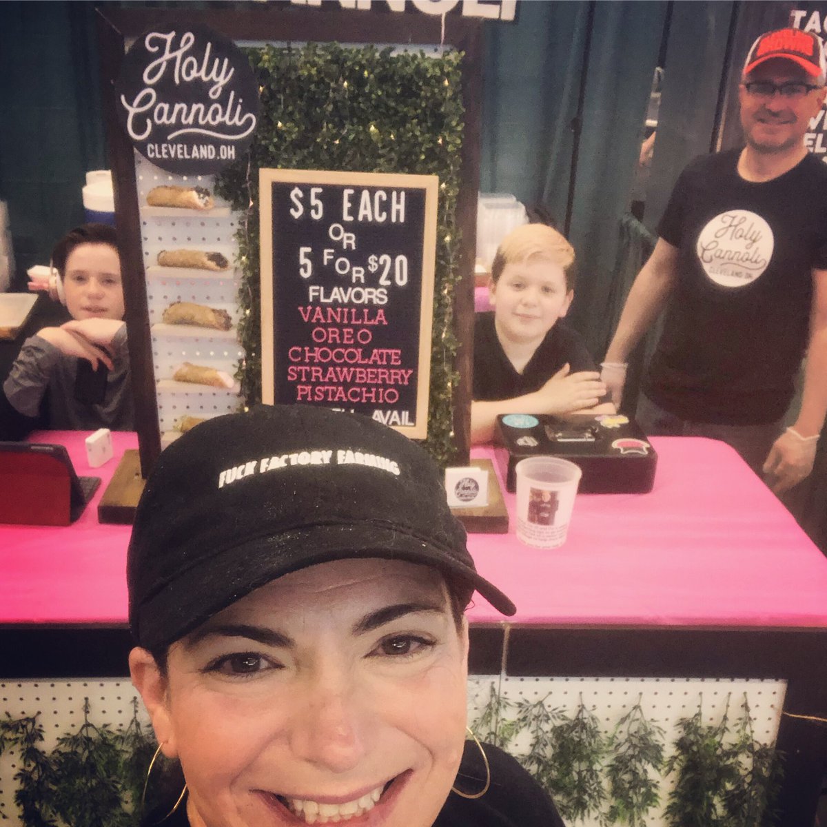 HolyCleveland's tweet photo. Thanks to everyone who came out to @CLEVegFest where we sold a record 700 cannoli sold in 8 hours #vegansrock #cleveland #cannoli https://t.co/094HKEY34T