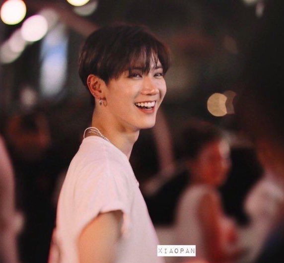 nctenpics's tweet photo. god I have never seen someone prettier than ten https://t.co/qf79EkDfJB