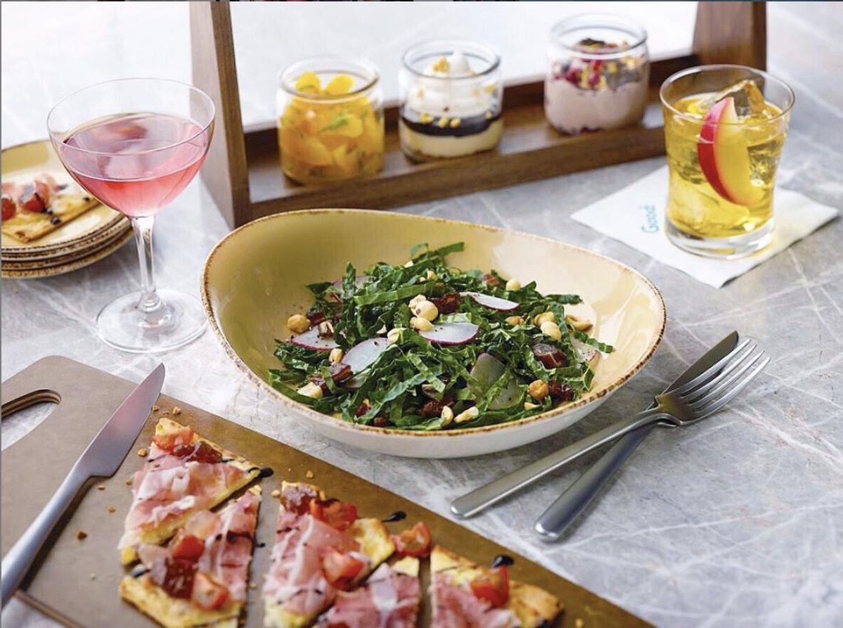 evenhotelsnyc's tweet photo. Youโll never have to choose between convenience and healthy when you stay with us. Grab a bite from Cork & Kale!
#EVEN44 #nyc #yum #CorkandKale #HealthyLiving https://t.co/5QWaqccJ56