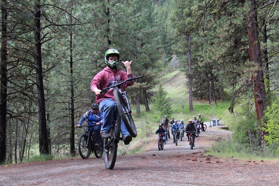 Crook County CTE: Natural Resource students, had the opportunity to mountain bike in the Ochoco NF! Students were able to practice principles that they learned in the classroom. Thank you goodbike co for hosting such an adventurous learning opportunity for our students!