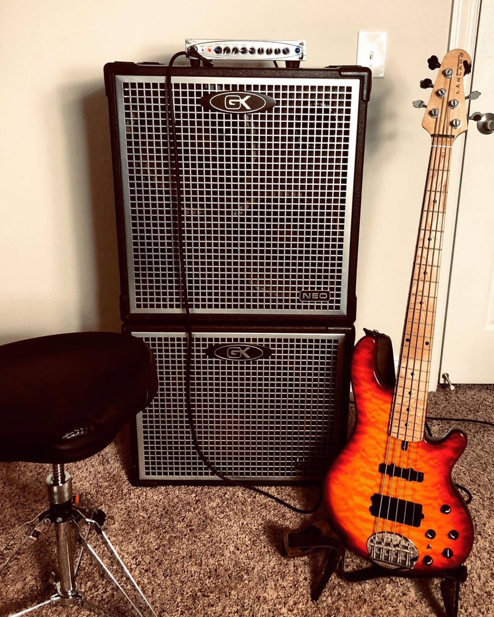 GallienKrueger's tweet photo. #gkartist @jelani_jackson with this sweet GK stack 🙌🙌
#gkallday #gkamps #gallienkrueger
#Repost @jelani_jackson
・・・
Can’t go wrong with this combo!!!! @gallienkrueger #210 #115 #mb800 #lakelandbass #gk #blessed https://t.co/3zh10URipD