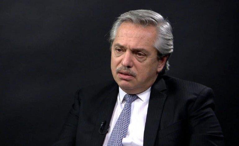 [AHORA] En el año 2008, Alberto Fernández le habría puesto pasas de uva a una docena de empanadas.