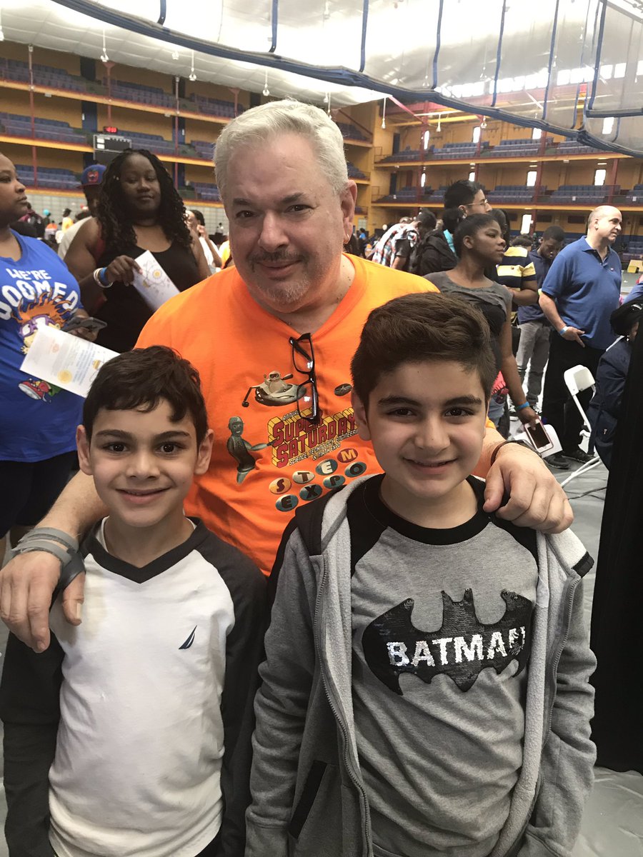 nadya_awadallah's tweet photo. Congrats to District 5 for providing opportunities for students to develop an in-depth understanding of STEM and celebrating student’s projects with families during the Super Sat STEM EXPO. @DOEChancellor @District5NYC @Emikochan @LindaChenNYC @PhilWeinbergDOE @NYCElemScience https://t.co/GvmIj0NRjV