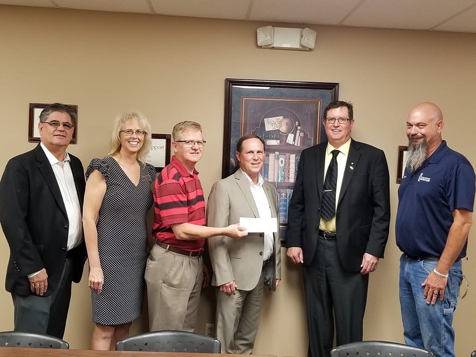 Live_Free_Sam's tweet image. Today a check was given to CLASS from Modern Woodmen.  Thanks to Scott Gander &amp;amp; John Tersinar for your community spirit. Thanks to Scott Thompson, David Touchton and George Barberich for all your work on the Board.  I enjoy the days where I get to stand with incredible people!