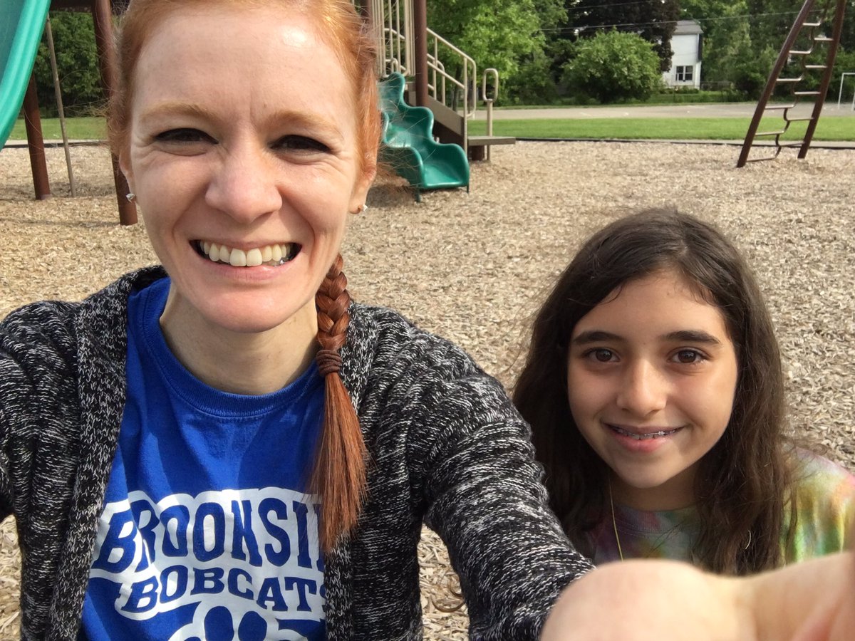 brooksideREADS's tweet photo. More #brooksidebash fun! Have a wonderful summer everyone! #itsworthit @BrooksideBcats1 Thank you so much @brooksidepta for all you do! https://t.co/GCcgRwEzax