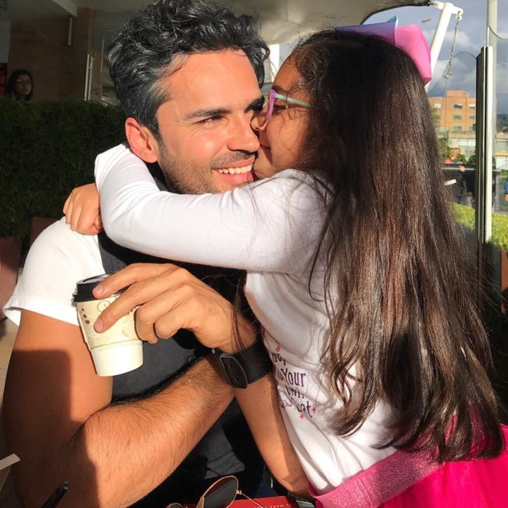 FabianRiosFC_NJ's tweet photo. #Repost @fabianrioss
• • • • • •
Para mi siempre serás Mi nińa chiquita @luciariosferreira 💕💕💕💕💕💕💕💕💕 #fabianrioss https://t.co/O9iMUwEmek