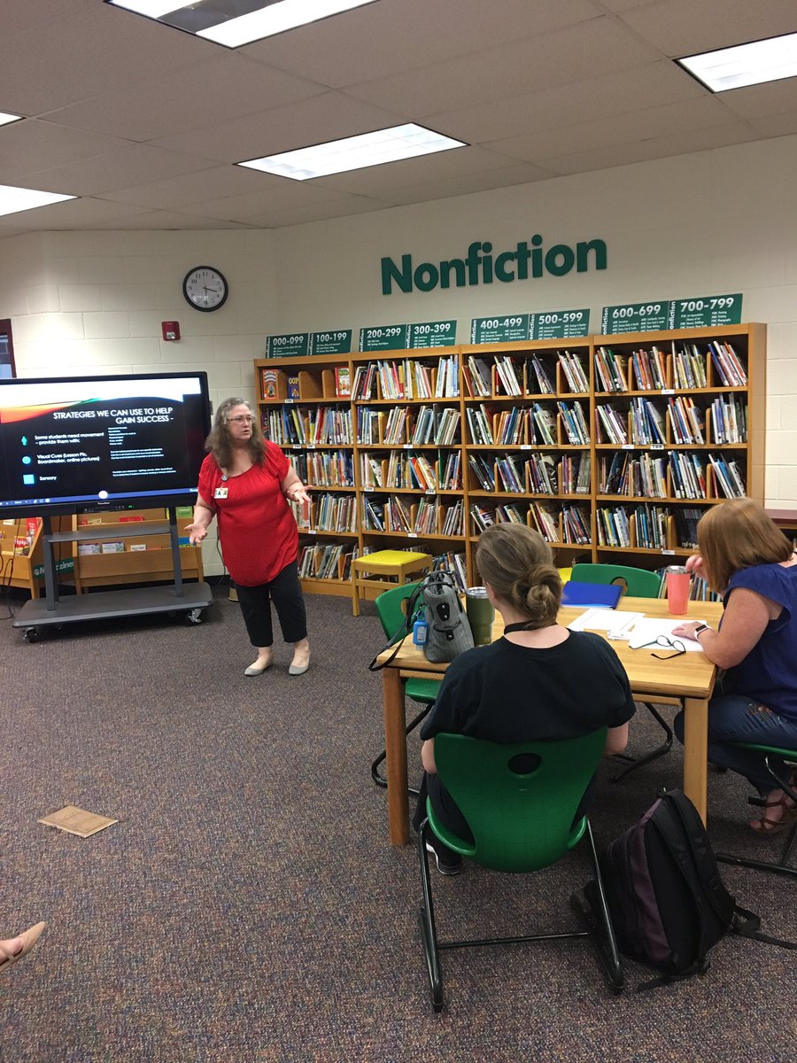 PrincipalCCR's tweet photo. My favorite Wednesday of the month! Teachers within our building sharing their best practices that work! #cultivatingtalentwithin #buildingcapacity #internalPD #differentiatedPD https://t.co/OrodBZ071s
