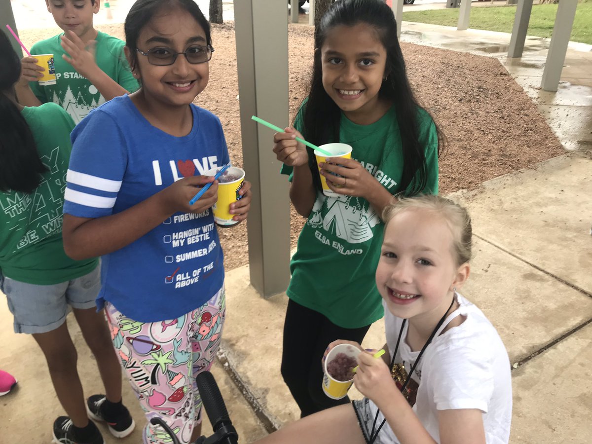 mrs_martinez4th's tweet photo. A little late but they loved their field day Kona Ice! https://t.co/NN5980Wxgl