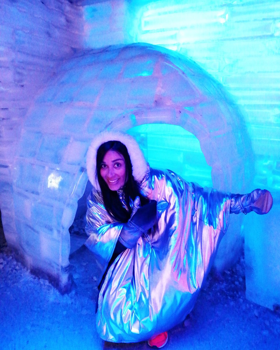 KreuzaPop's tweet photo. Hoy estuve en el #GlacioBar del #Glaciarium en #ElCalafate. Me tomé un par de fernets a -8°C. Fue muy divertido. #Patagonia #Argentina🇦🇷 https://t.co/Qr0wtmHQXM