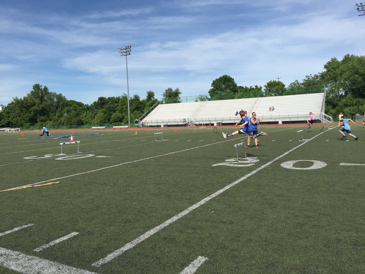 CRhpe's tweet photo. Fantastic day at the annual 6️⃣th grade track meet‼️ Congratulations to all of our participants &amp; rock run &amp; tug of war champs‼️ &amp; thank you to our high school volunteers‼️#crpride https://t.co/HcBvEvkrf9