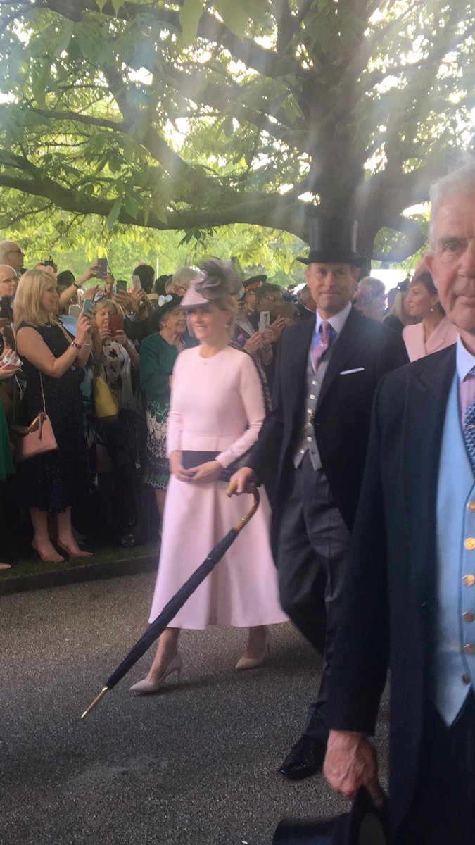 maiyamulla's tweet photo. Amazing day yesterday at Buckingham palace garden party! https://t.co/73kuDC40TJ