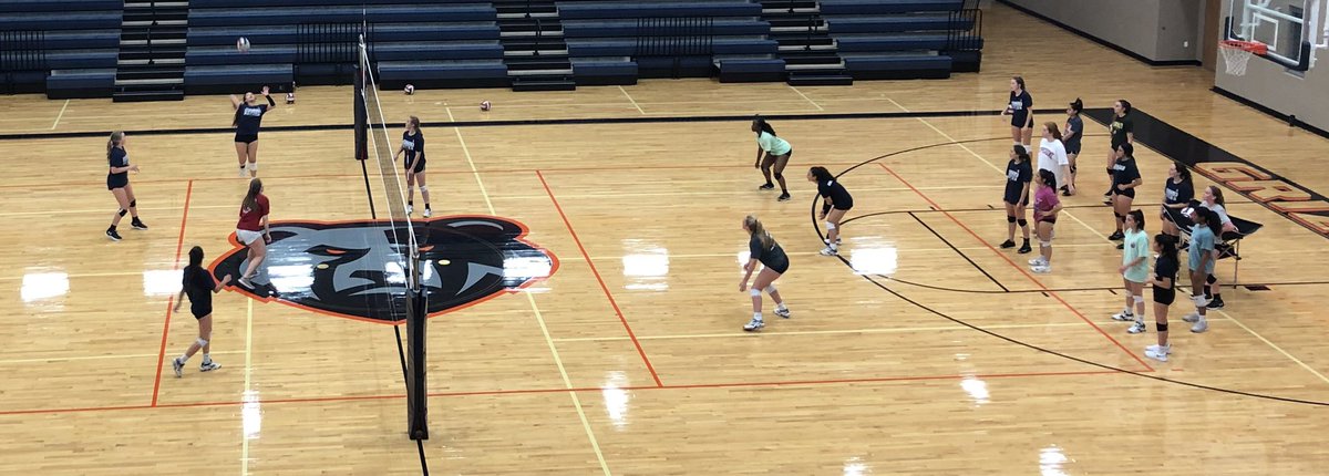 GlennVolleyball's tweet photo. Amazing day of open gym!! The Grizzlies #GotBetter and are ready to #DefendTheCave this fall!!
#GrizzlyNation #AllInForGlenn #GetBetter https://t.co/S373mTPSnz