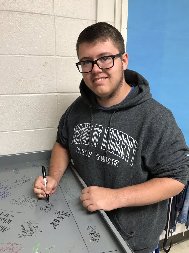Today was the last class for my #advanced2d seniors. I started a #tradition years ago to have seniors sign their drawers. Today was signing day. Good luck #seniors! Never stop creating!! Good luck Austin! Good luck #Classof2019