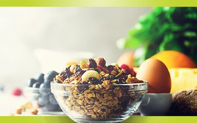 SaybrookWeight's tweet photo. Whether it’s because we’re crazy busy, or because snacking helps with portion and craving control, many people find themselves snacking throughout the day. Check out our blog post to learn more: Snacking:How often is too often?
https://t.co/EfvX2oL3Sa https://t.co/qKitlNFkK4