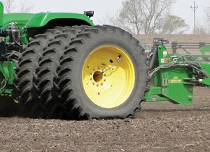 YourAgTireGuy's tweet photo. #ctis #ptginflationsystem no more lines over the tires on bar axles with the use of our rotary unions only from #ptg mains, duals or even triples #OntAg #plant19 #CdnAg #abag #reducecompaction #tirepressureadjustment #compaction #flawless #spoilfirst #WestCdnAg #ontariopork https://t.co/4tAKOckK17
