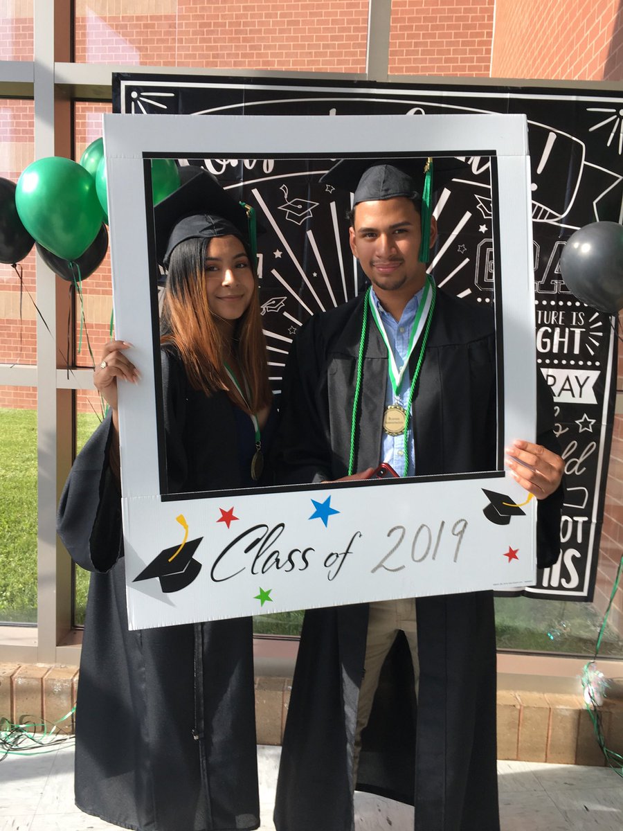 Huge Northwood CONGRATULATIONS to FAME students Daniel, William, Bridgette, Sinergy &amp; Joshua who graduated from the Business Management and Finance Cluster tonight. They received distinguished honors for graduation by completing this pathway!🎓🎉 <a href="/NorthwoodPrin/">Northwood Leadership Team</a>