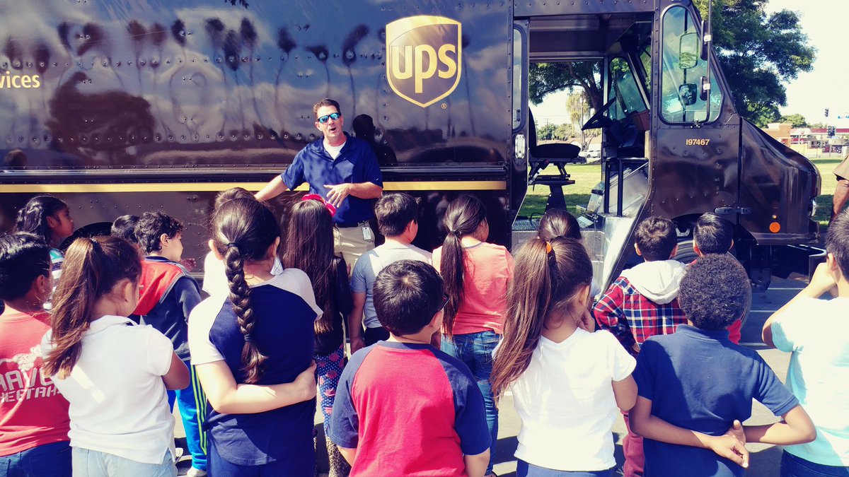 Amy Roldan tweet media