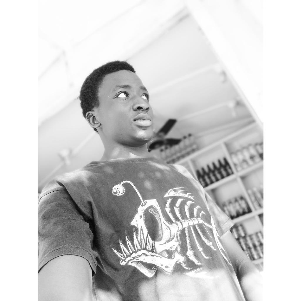 young_khaleel's tweet photo. Official young k https://t.co/qScEswCGg3