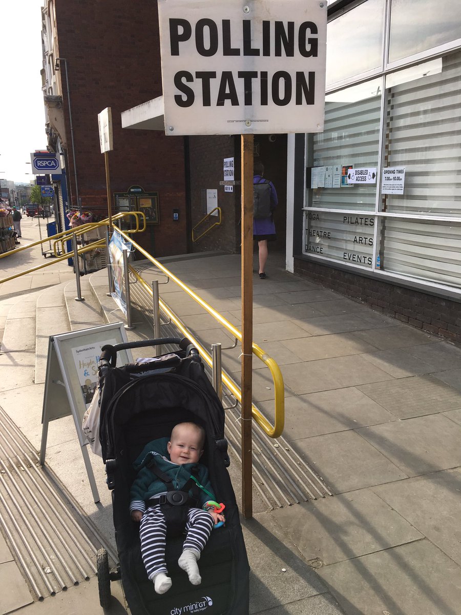 emr_holman's tweet photo. Archieβs first taste of democracy #Elections2019 #EuropeanElections #hisfuture https://t.co/i129j50rxa