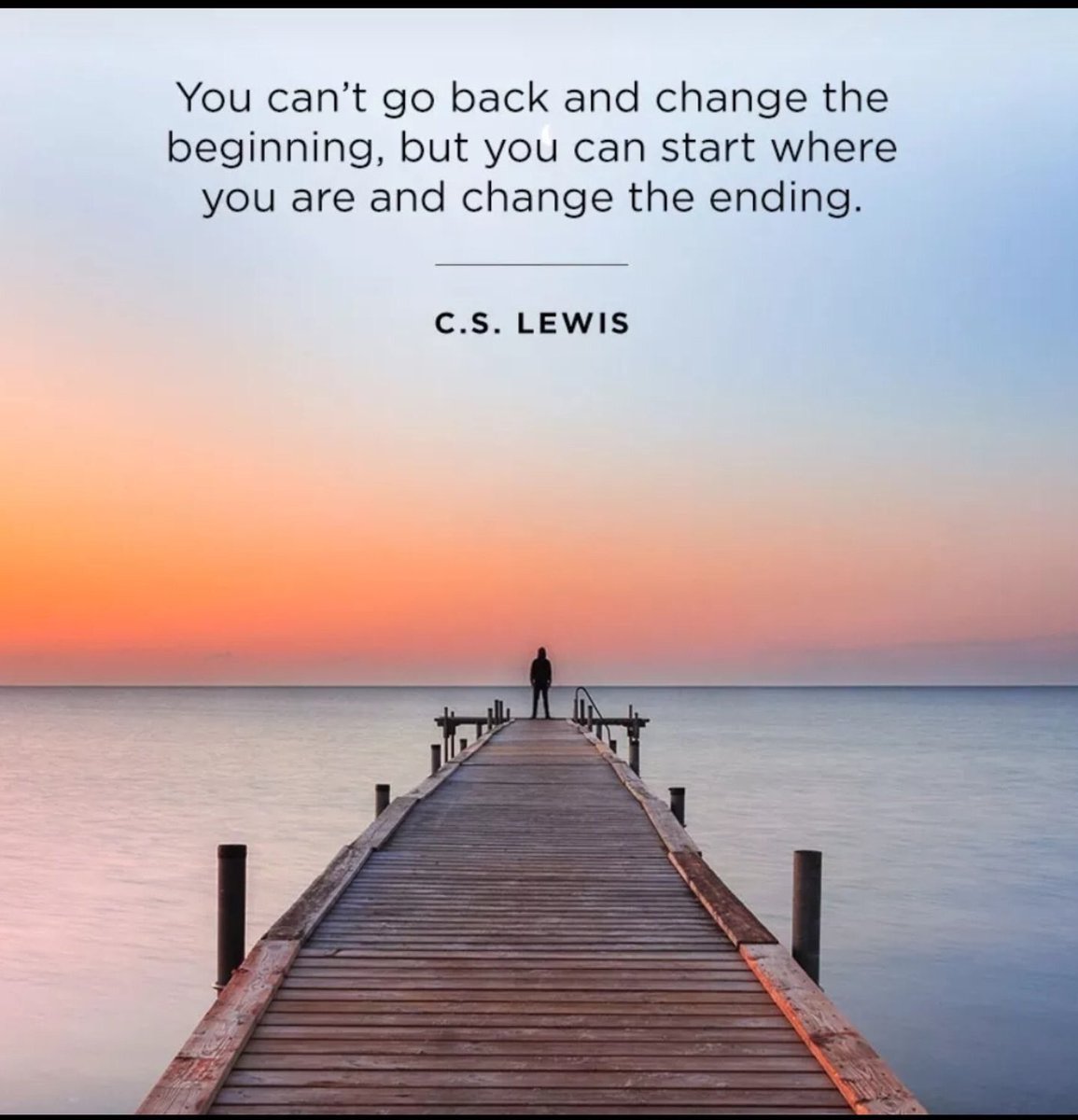 LyndseyCharnley's tweet photo. Love this quote. Don’t let the past shape your future. Make a change from today! #positivethinking #youcreateyourownfuture #dontletthepastdefineyou https://t.co/mecZPxwFoj