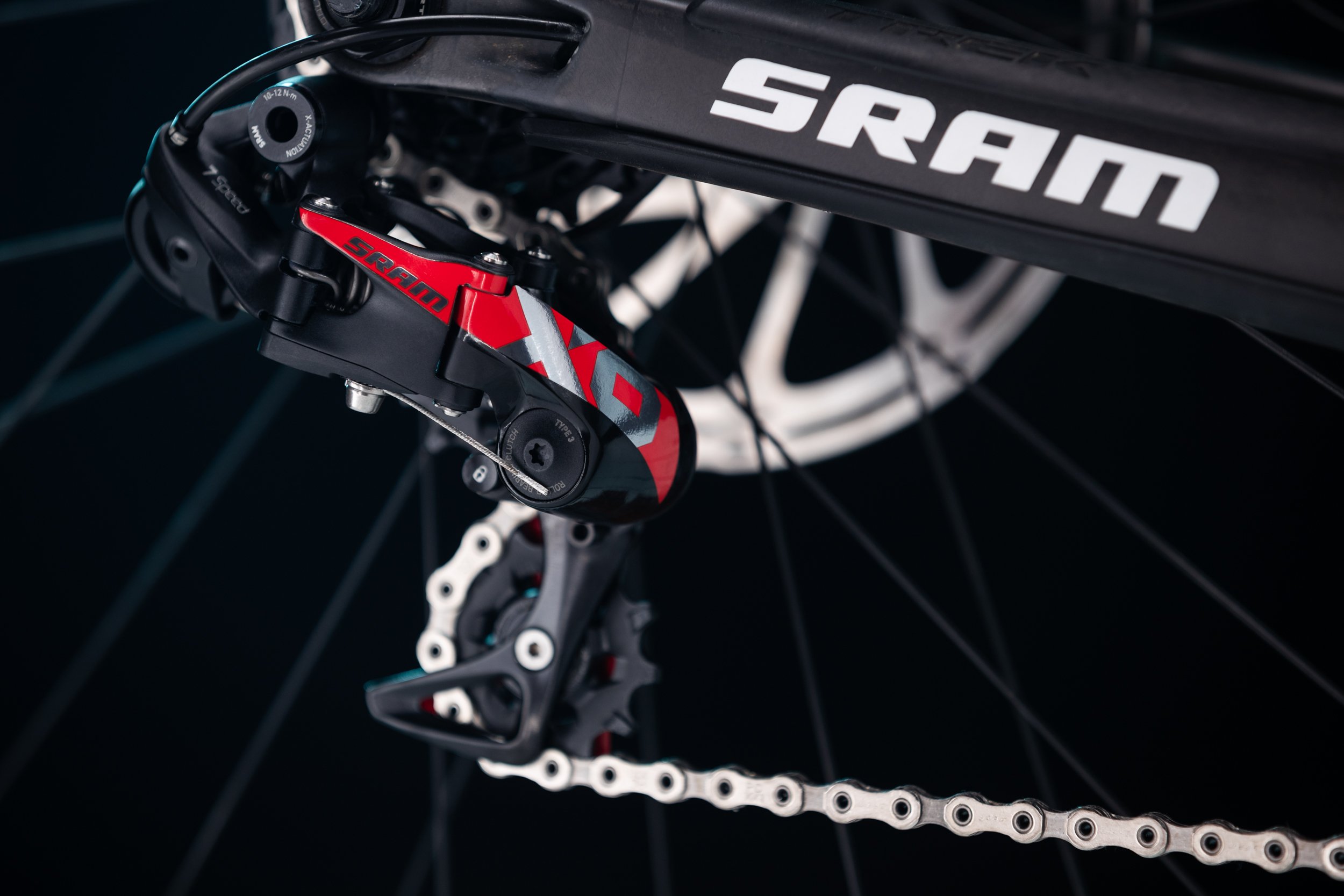 Задний переключатель sram red. Sram x01 dh. Sram x1 задний переключатель. Sram rear derailleur 10 speed. Sram dh.
