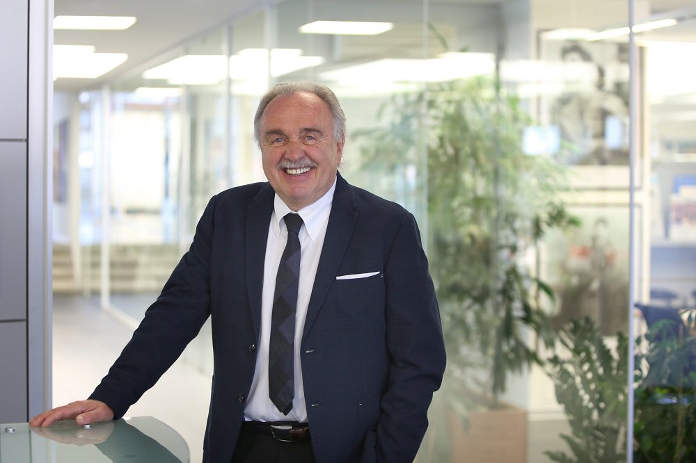 MarediModa's tweet photo. Claudio Taiana elected as new president of #MarediModa
https://t.co/Fb9vBIqfzc @FNW_IT @pambianconews @LaSpola1 @CannesPalais @IntimoRetail @KnittingIndustr @FashionTimesMag @laprovinciadico https://t.co/TYFXO63xgo