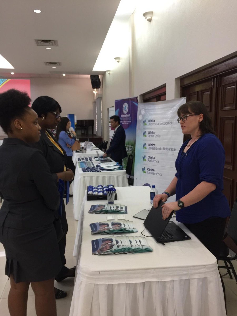 PROCOLOMBIACO's tweet photo. Curacao, Aruba y St. Maarten recibieron con éxito a 13 de las más reconocidas inst. médicas colombianas. @PROCOLOMBIACO 🇨🇴 @Avianca ✈️ y nuestras 🏥 clínicas unidas para generar bienestar https://t.co/46kqwrwhqx