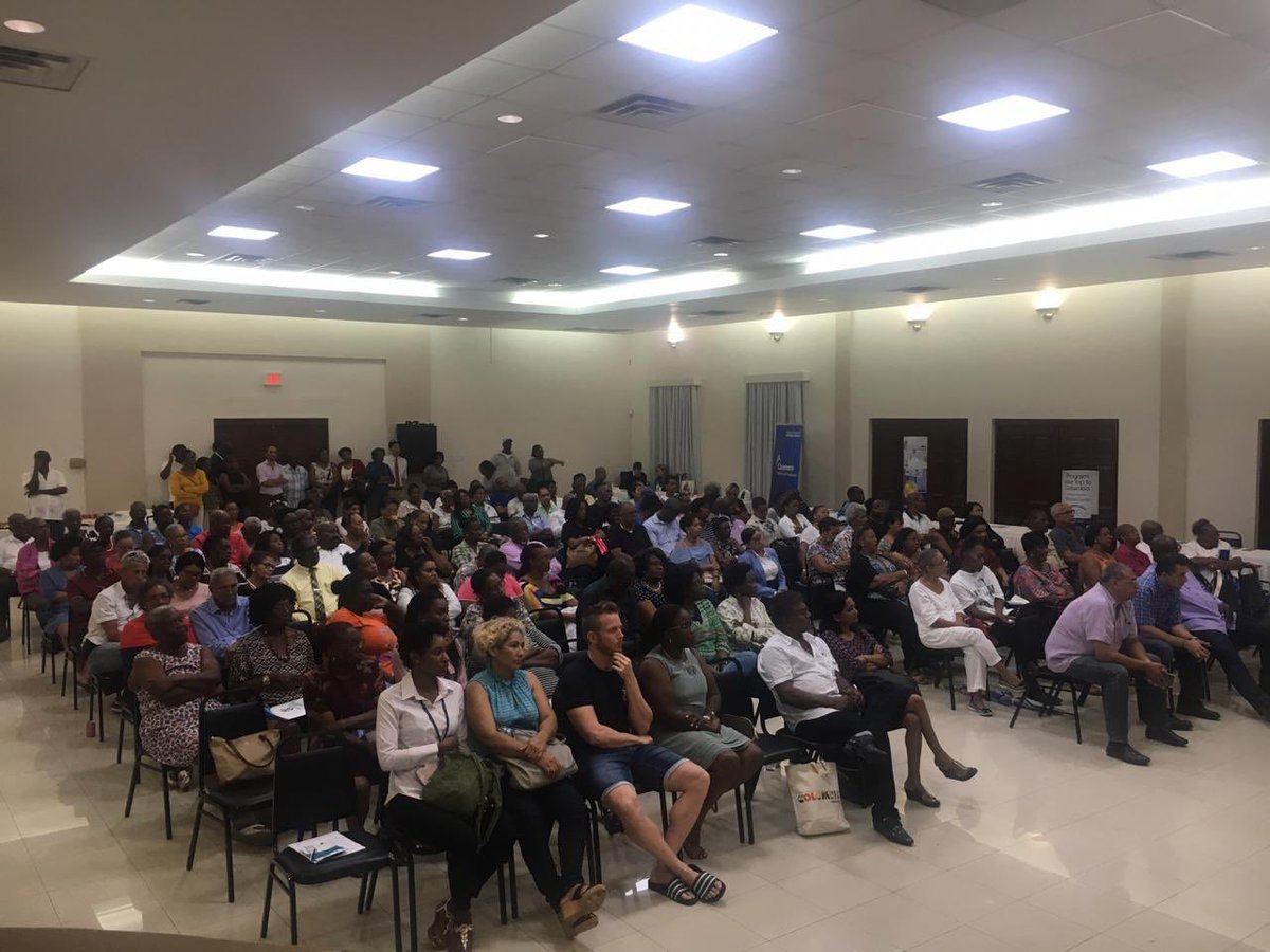 PROCOLOMBIACO's tweet photo. Curacao, Aruba y St. Maarten recibieron con éxito a 13 de las más reconocidas inst. médicas colombianas. @PROCOLOMBIACO 🇨🇴 @Avianca ✈️ y nuestras 🏥 clínicas unidas para generar bienestar https://t.co/46kqwrwhqx