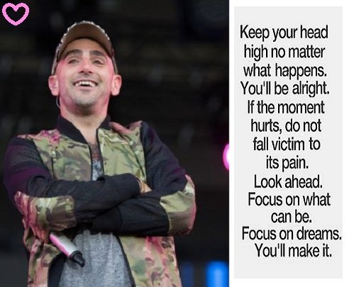 4kris2say's tweet photo. @Hedleyonline @JacobHoggard @TommyMac1 @JBeniDrum @daverosin #IStandWithHedley #IBelieveInJake https://t.co/5iiOcNdzRg