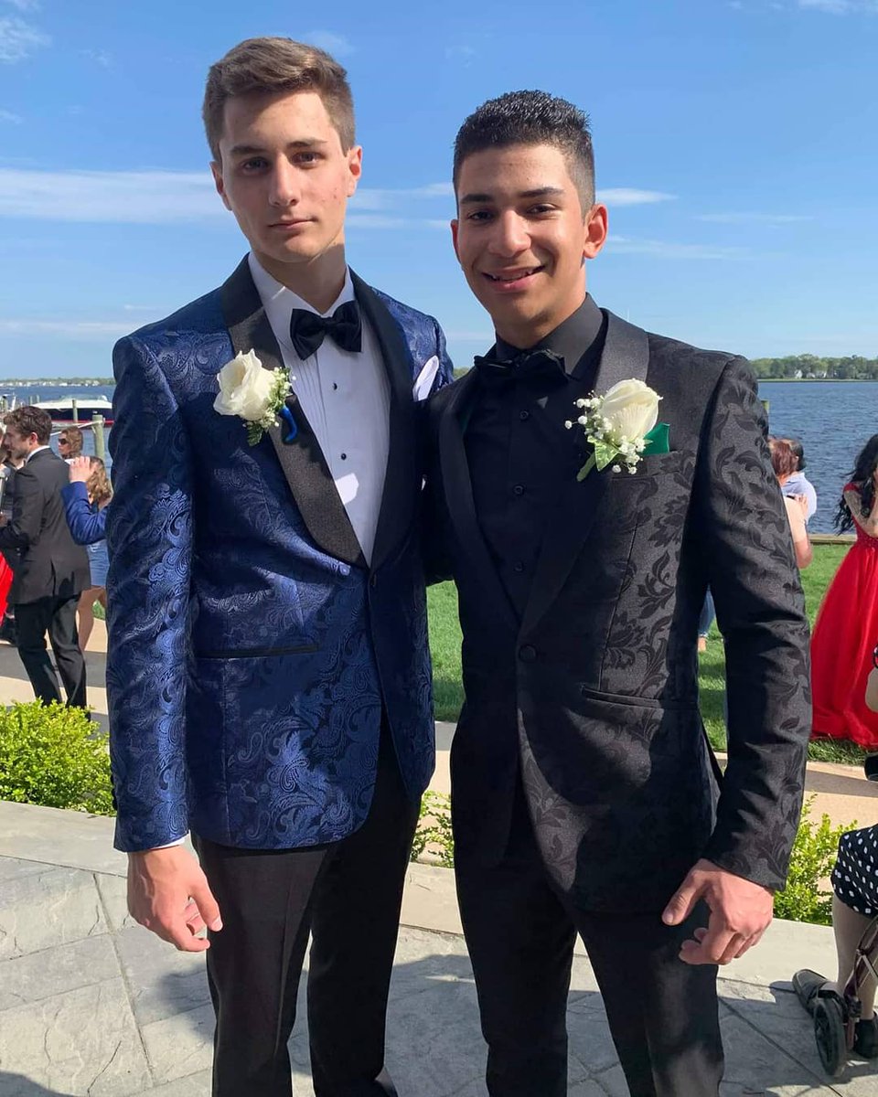 chazmatazztr's tweet image. Looking great Brandon, Reagan &amp;amp; Ryan!!!! Thanks for choosing @chazmatazztr. 
.
.
.
.
#promnight #dinnerjacket #talliaorange #prom #GQStyle #europeanfashion #suitandtie #TomsRiver #BrickNJ #Manahawkin #ForkedRiver #barnegat #jerseyshore #waretown #Tuckerton #neptunenj #tuxswag