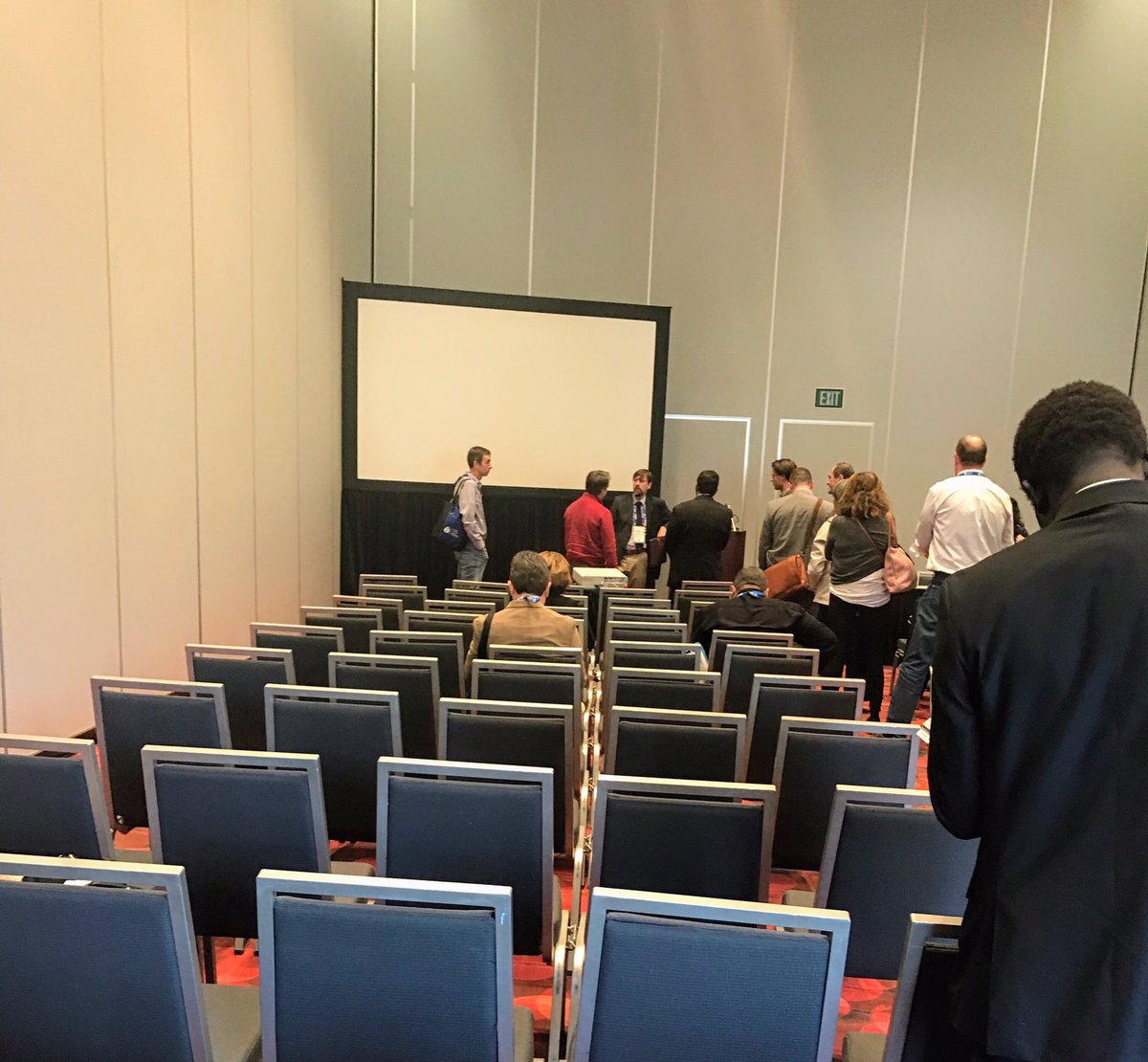 LauraPientka's tweet photo. So glad I went to this workshop from the overflow room and looking forward to the book @artwalaszek https://t.co/CV0L4xvESD