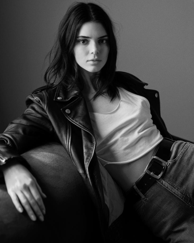 CalvinKlein's tweet photo. “...It’s a nice feeling, feeling like you’re not alone.” — @KendallJenner

Photographed by Mario Sorrenti

See more at https://t.co/ovpfmcACOx #MYTRUTH #MYCALVINS https://t.co/X0XJQwSFGz