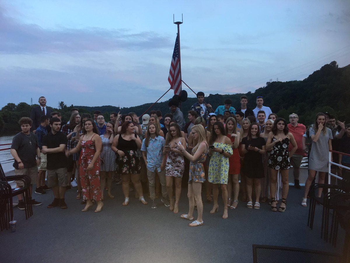 FCclass2019's tweet photo. Thank you to all the Seniors for coming to celebrate tonight.  It was nice to share the night with you https://t.co/Qpw7SFLog2
