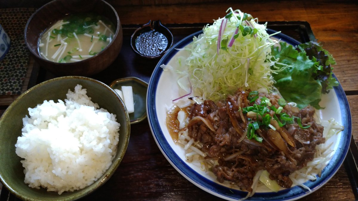 Hiro Pippi 先々週 木曜日の寄り道 丸亀市 カラシヤクラシック にて スタミナ定食 牛 です スタミナ定食のお肉は牛 豚 鶏から選べるのだ 今回は贅沢に牛にしたけど 相変わらずのこの量は 腹もパンパンで満足感に満たされるな 香川県 Hiro Pippi 先々週 木曜日の寄り道 丸亀市 カラシヤクラシック にて スタミナ定食 牛 です スタミナ定食のお肉は牛 豚 鶏から選べるのだ 今回は贅沢に牛にしたけど 相変わらずのこの量は 腹もパンパンで満足感に満たされるな 香川県