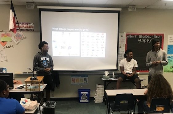 TimberviewAVID's tweet photo. Thank you @huskyproud for inviting us to College and Career Day! Awesome time sharing high school steps that lead to college! #PreViewers #CollegeBound #WolvesUp @MWATC @MISD2College @mansfieldisd https://t.co/N9XvBhFhOf