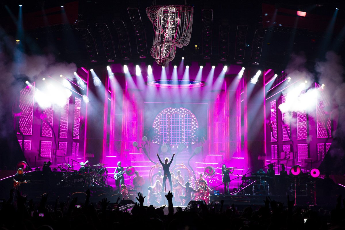 TheGarden's tweet photo. Thank you @pink for bringing Beautiful Trauma back to The Garden! 💖✨ We always love partying with you! #PinkMSG #SoldOut #BeautifulTraumaTour (📸: Zack Lane/MSG Photos) https://t.co/uK6GlDXzgc