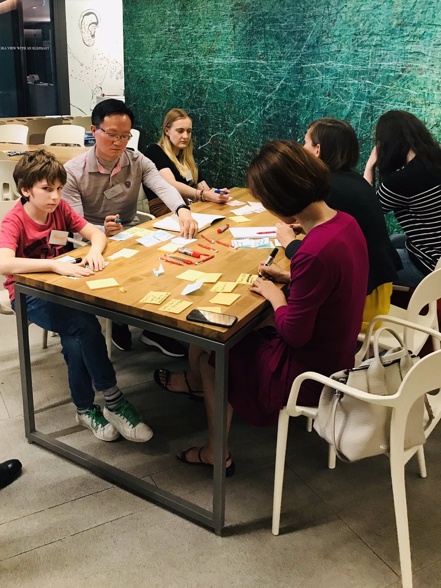 abiroreibi's tweet photo. #liftlabseoul work in progress! @jhmorin @omcoree @LIFTconference #SDG #ideation #creativity #sustainability #culture https://t.co/FbqBiHMSLH