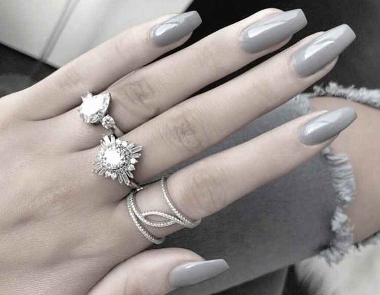 weekly•post tweet media