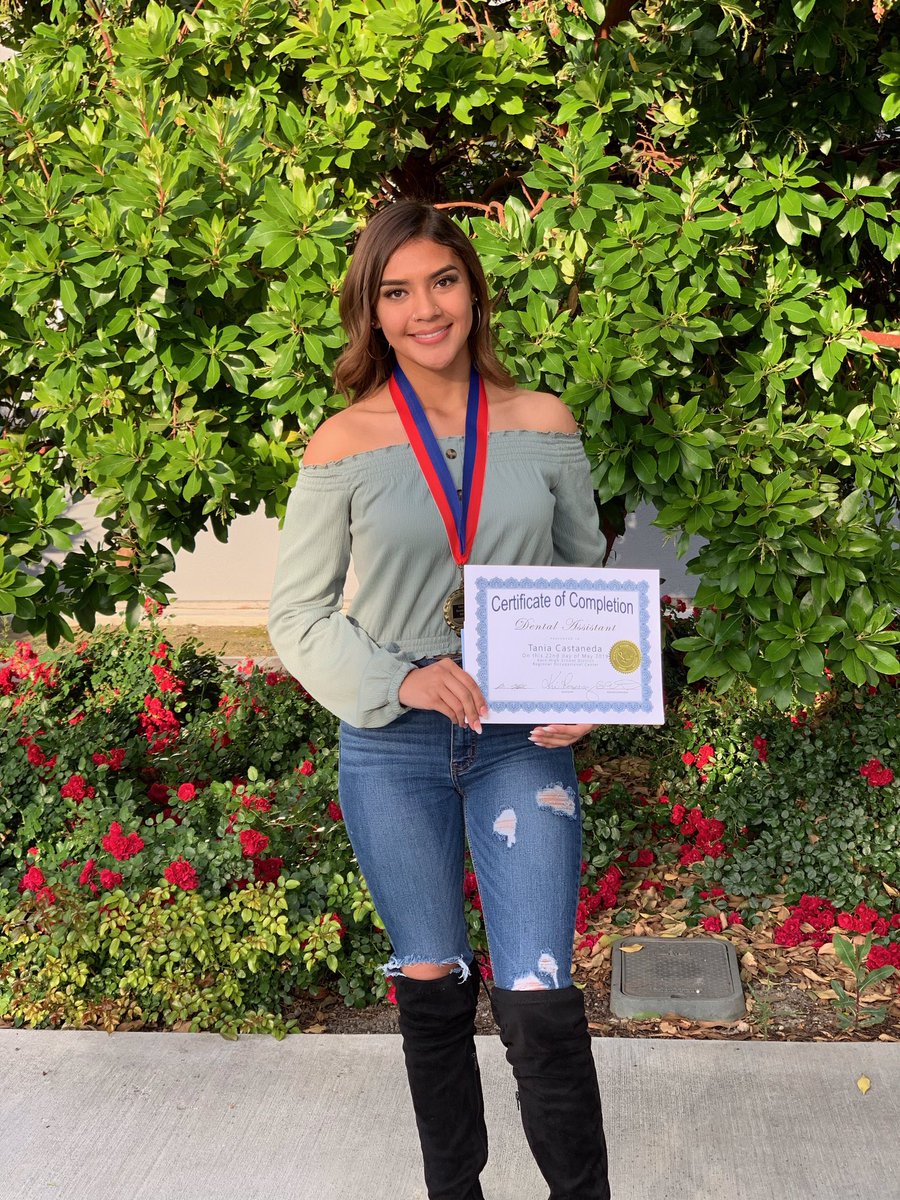 txniiiia's tweet photo. proud of myself🦷 #certifiedDA https://t.co/G5TFkgv4OQ