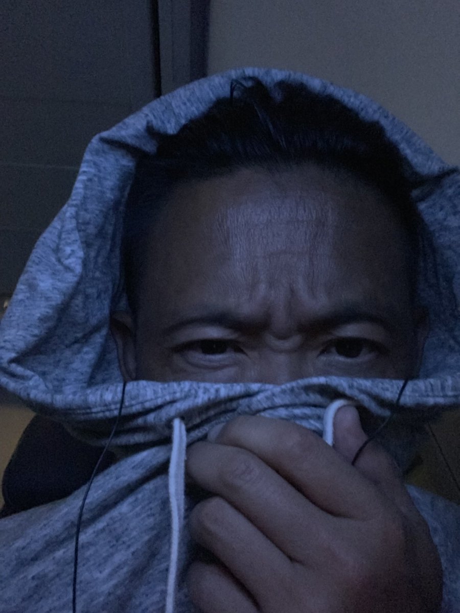 keithakada's tweet photo. @Delta ended my vacation with a terrible flight from Atlanta home to SEATTLE, cabin stinks like bathroom over half the flight and was freezing!!! Person next to me kept gagging. Disgusting! https://t.co/FW2hDB9Hro