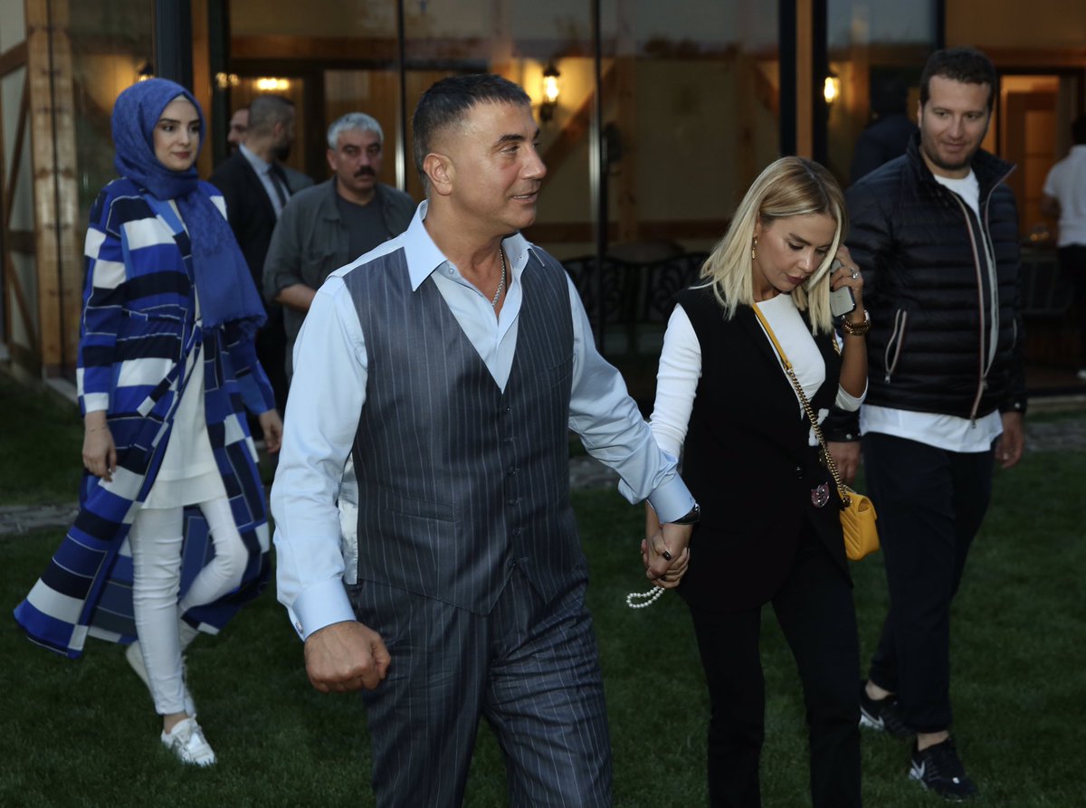 Sedat Peker Auf Twitter Dirilis Ertugrul Dizisinin Yapimcisi Olan Ve Ayrica Da Senaristligini Yapan Mehmet Bozdag Kardesim Oz Yegenim Olan Saygideger Esi Zeynep Kardesimle Beraber Bizi Ailece Iftara Davet Ettiler Yazinin Tamami