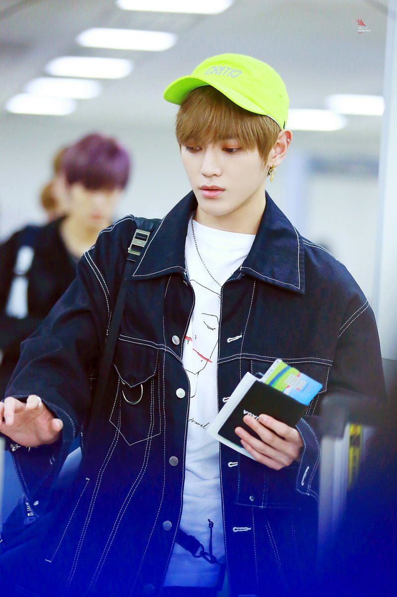 patronus0701's tweet photo. #태용 #TAEYONG 
#WE_ARE_SUPERHUMAN
#NCT127_SUPERHUMAN
#NCT127 #NCT 
💕💕💕 https://t.co/a9jgMInTW1