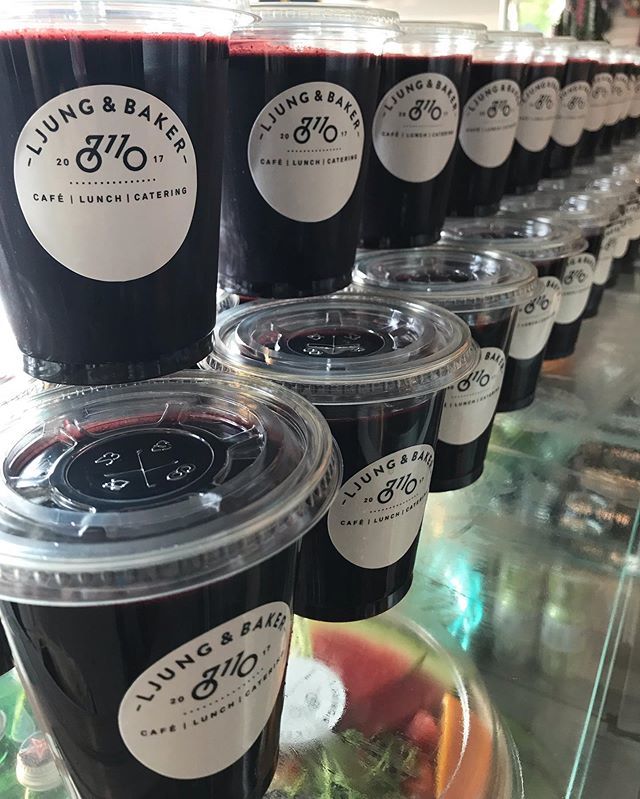 Good morning😀
✨Power smoothies ✨
filled with antioxidants, blueberries, fresh oranges and mango 🥭 🍊💙✨
Order yours to be delivered to your work place:
Info@ljungbaker.se
#ljungbaker 
#ljungbakercatering 
#smoothie 
#powersmoothie 
#healthybreakfas… bit.ly/2M5GrYp
