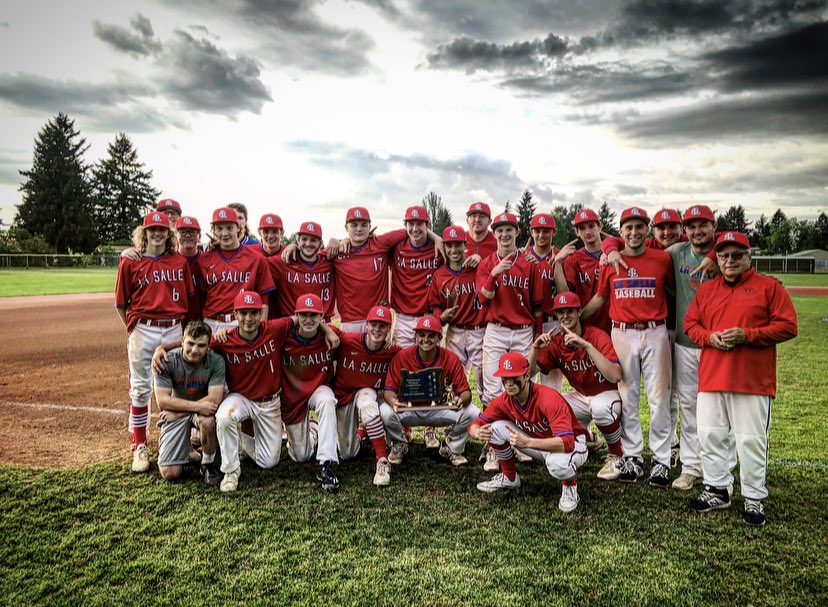 Matty Evans hit a GRAND SLAM to give the Falcons an 8-7 win and advance to the Quarterfinals for the first time in 8 years. 

Simply incredible. 🙌🏼