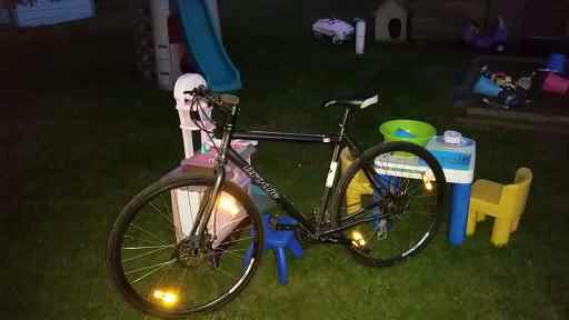 Hey #YXE this #BrodieVoltage was stolen today around 5 pm from the University of Sask area ...its got skinny wheels and I really like it 
Keep a look out for it I have the serial #