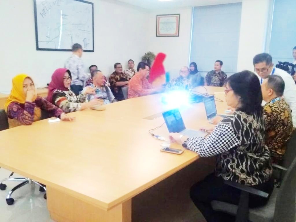 ptik_bppt's tweet image. Kunjungan Walikota Mojokerto ke PTIK BPPT, Puspiptek Tangerang Selatan ( 23/05/2019 )

#BPPTSolidSmartSpeed 
#teknologiuntuknegeri 
#ptikbppt